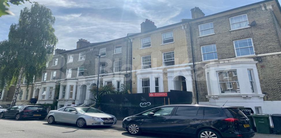 Stylish & contemporary, larger than average with underfloor heating  Flaxman Road , Loughborough Junction 